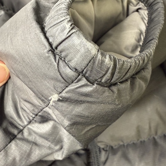 PATAGONIA Puffer Full Zip Jacket Kids Size Large Black Goose Down - Picture 16 of 16